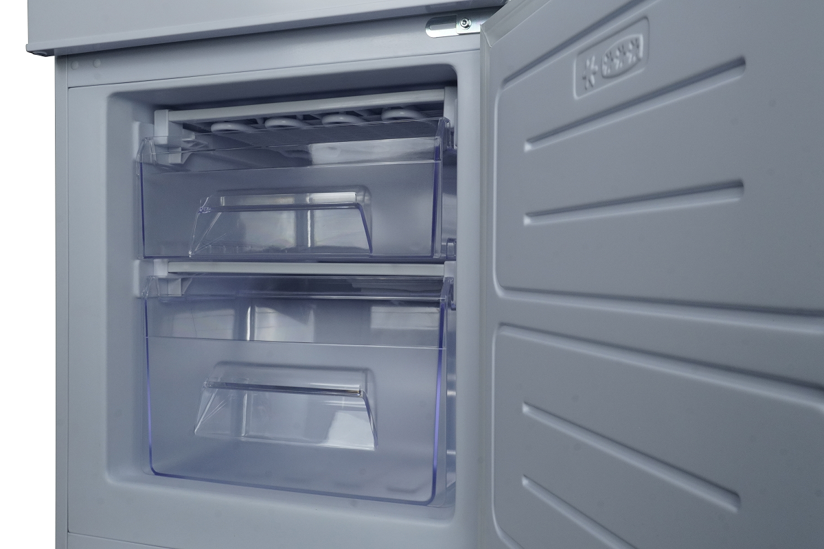 Kühlschrank 4* Gefriefach Einbaukühlschrank Schlepptür 144 cm Respekta