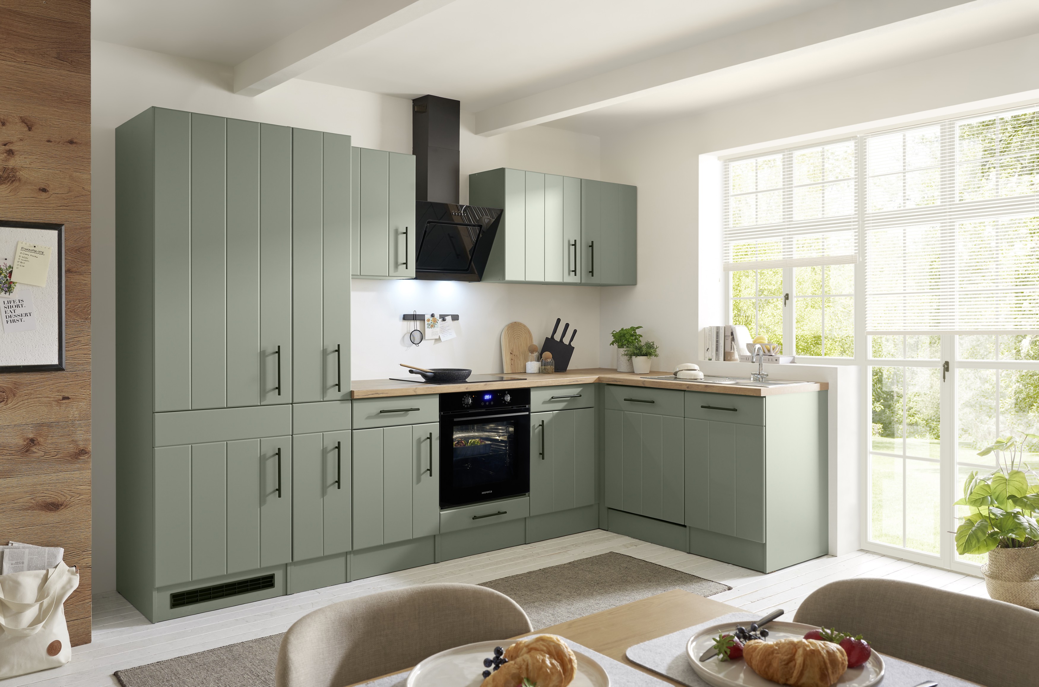 L Küche Einbauküche Winkelküche Landhaus Grün Anton 310 cm Induktion großer Kühlschrank Respekta