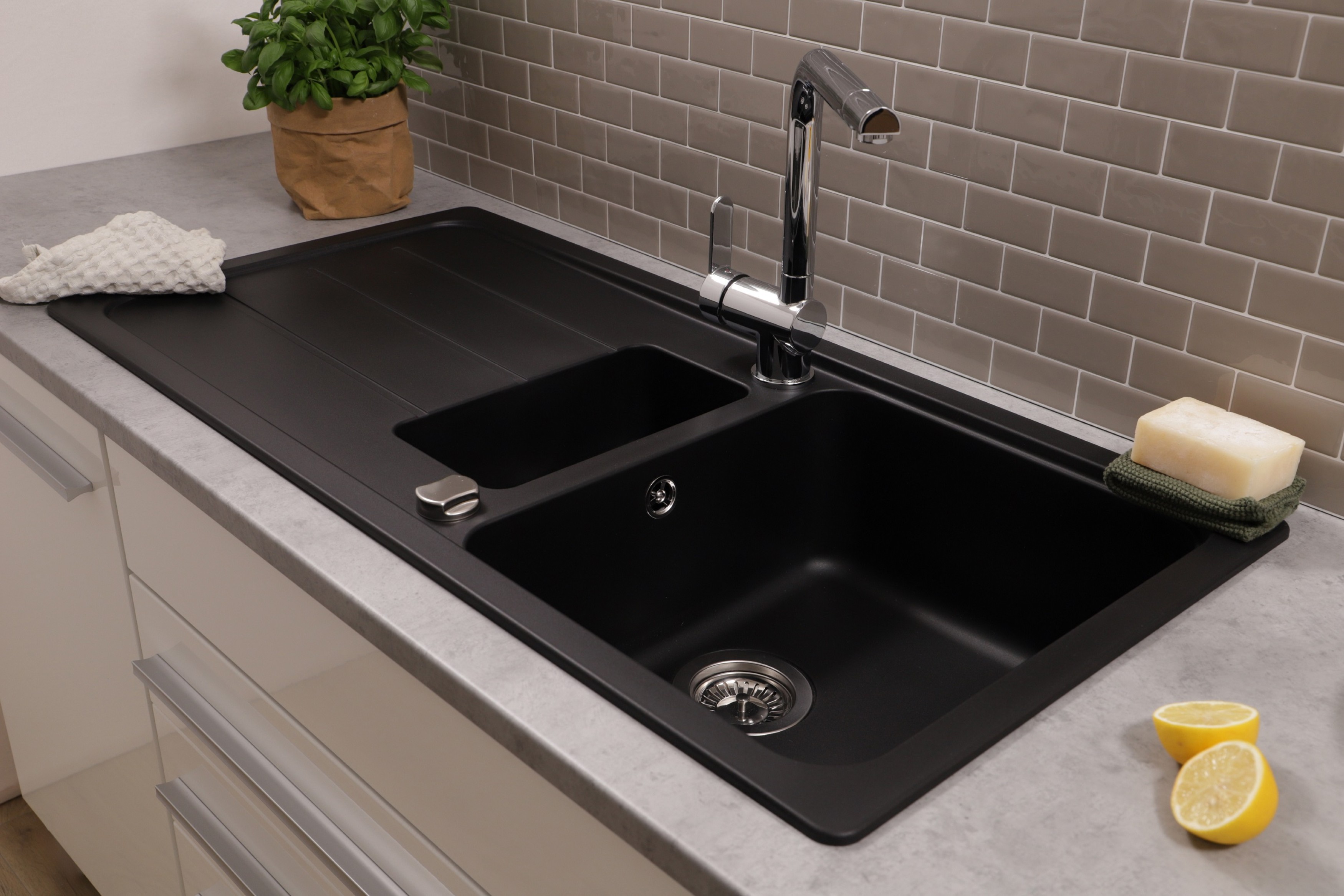 Küchenspüle Einbauspüle Spülbecken Granitspüle 100 x 50 Schwarz Respekta Austin